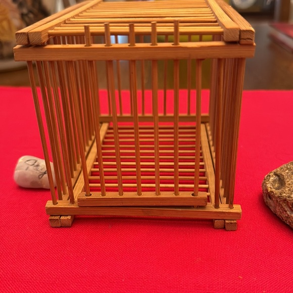 BUNDLE OF DECOR - Picture 15 of 17